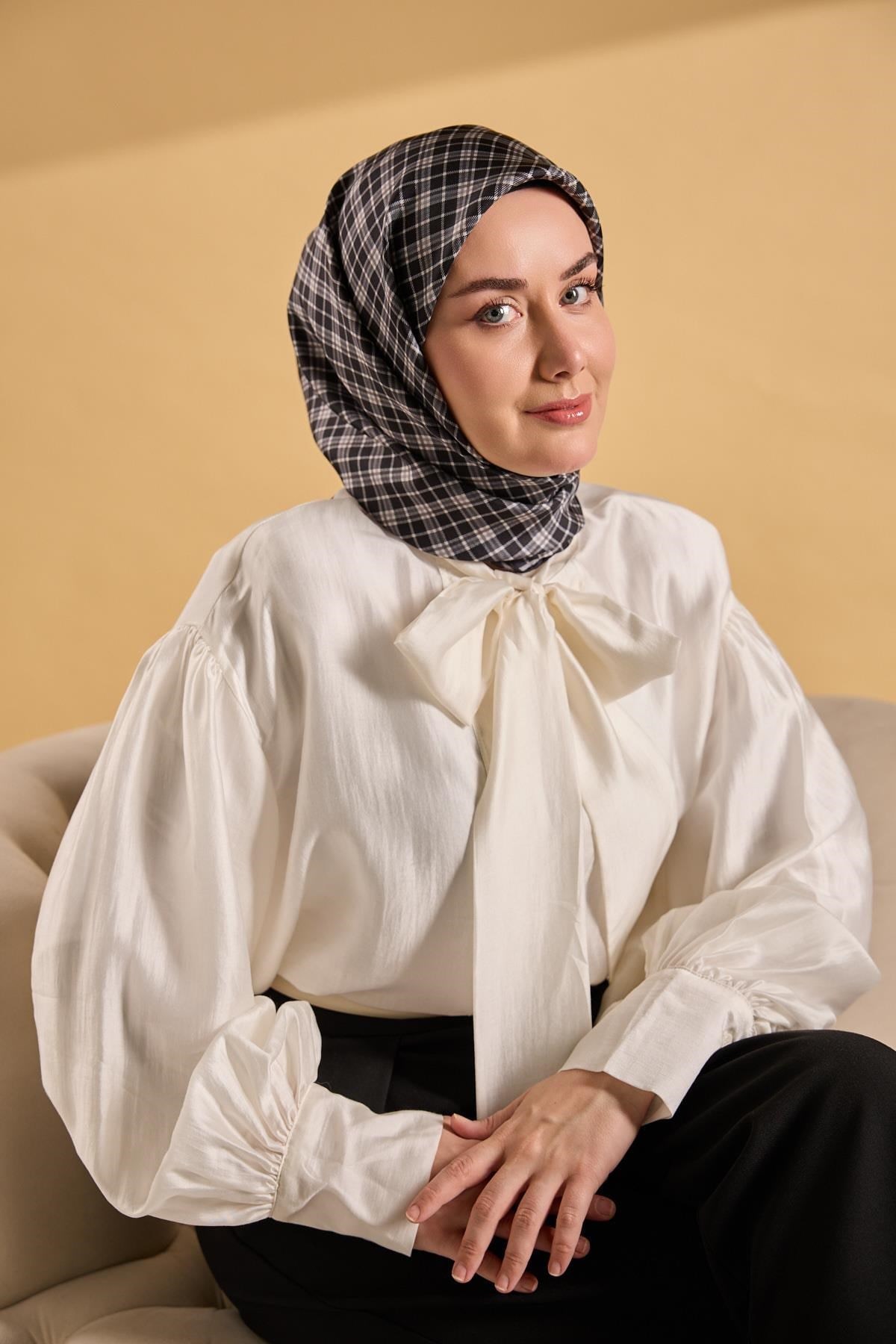Twill İpek Eşarp Ekose Siyah
