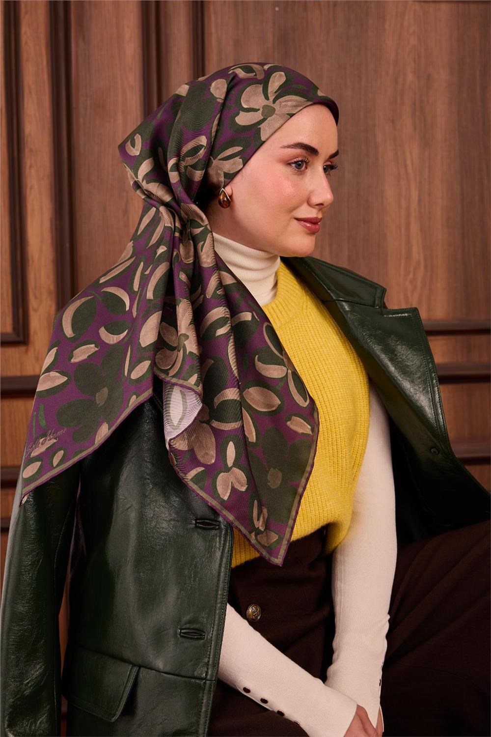 Twill İpek Eşarp Erguvan Yeşil Vizon Papatya Desenli Tok Duruşlu 90x90