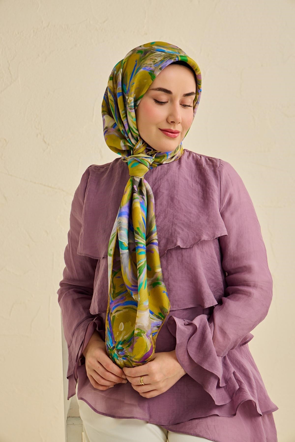 Twill İpek Eşarp Floral Art Desen Bej 90x90