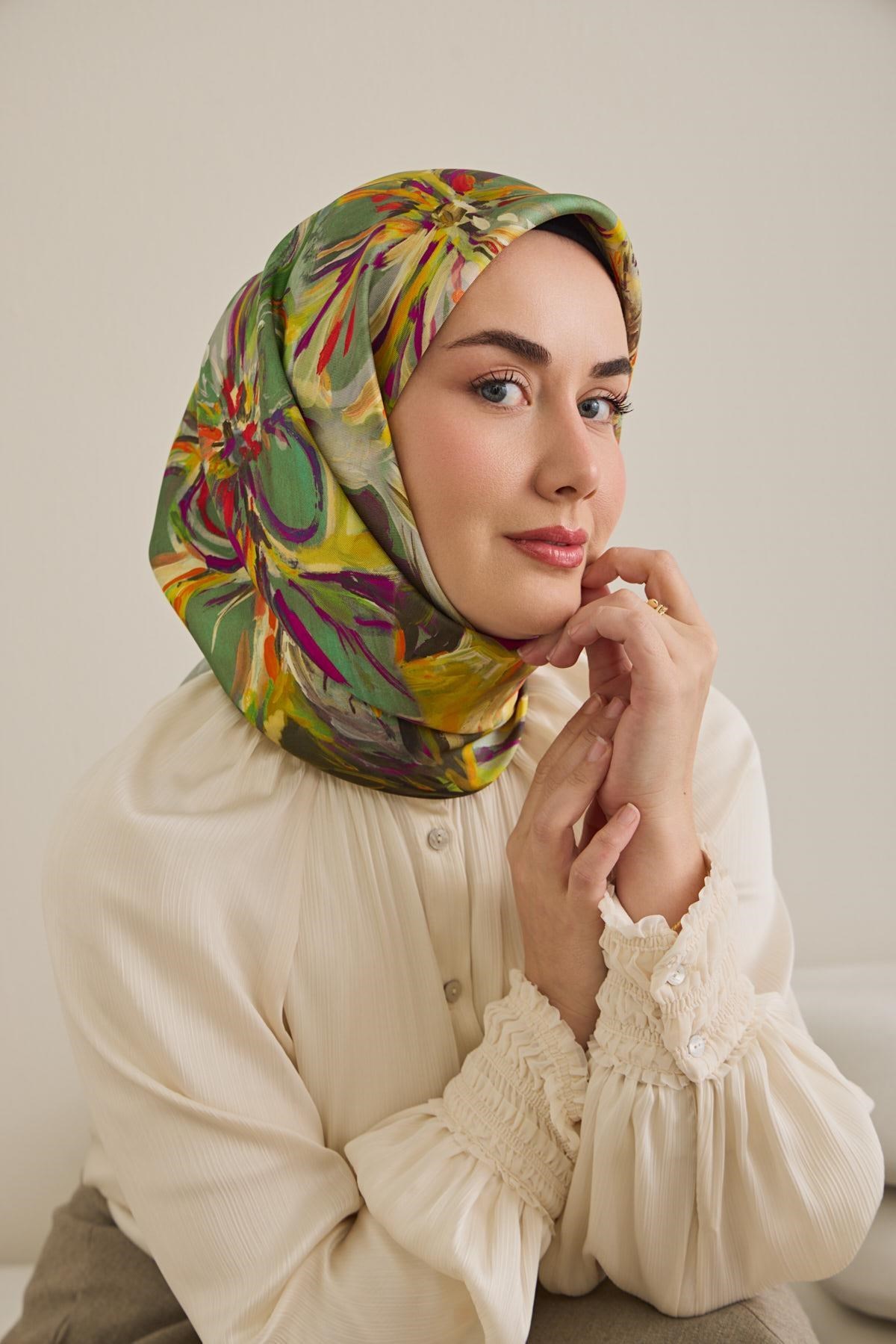 Twill İpek Eşarp Floral Art Desen Koyu Yeşil 90x90