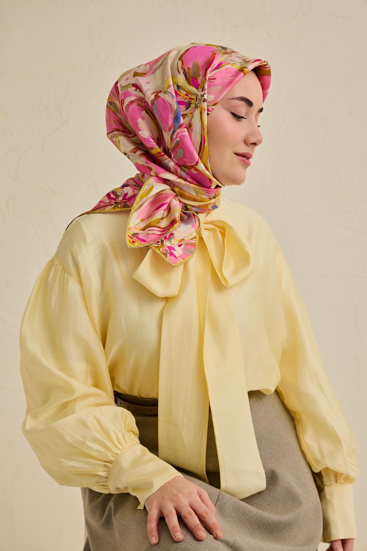 Twill İpek Eşarp Floral Art Desen Krem 90x90