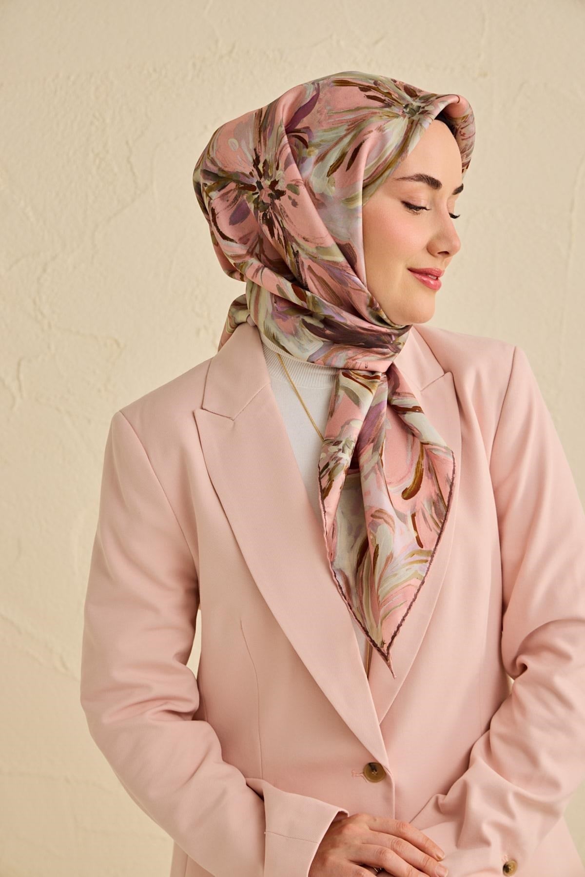 Twill İpek Eşarp Floral Art Desen Toz Pembe 90x90