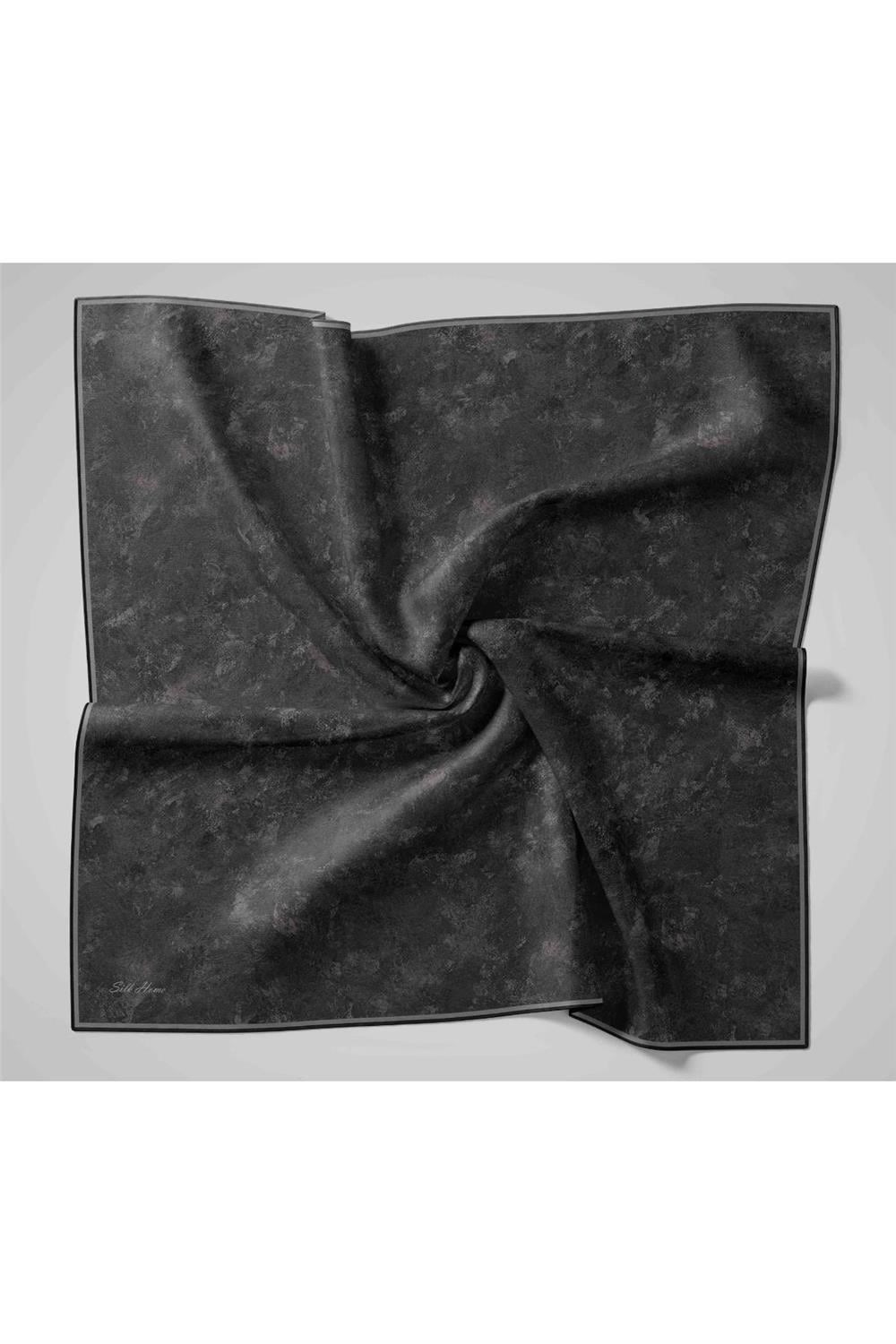 Twill İpek Eşarp Gri–Beyaz–Siyah Desenli Tok Duruşlu 90x90