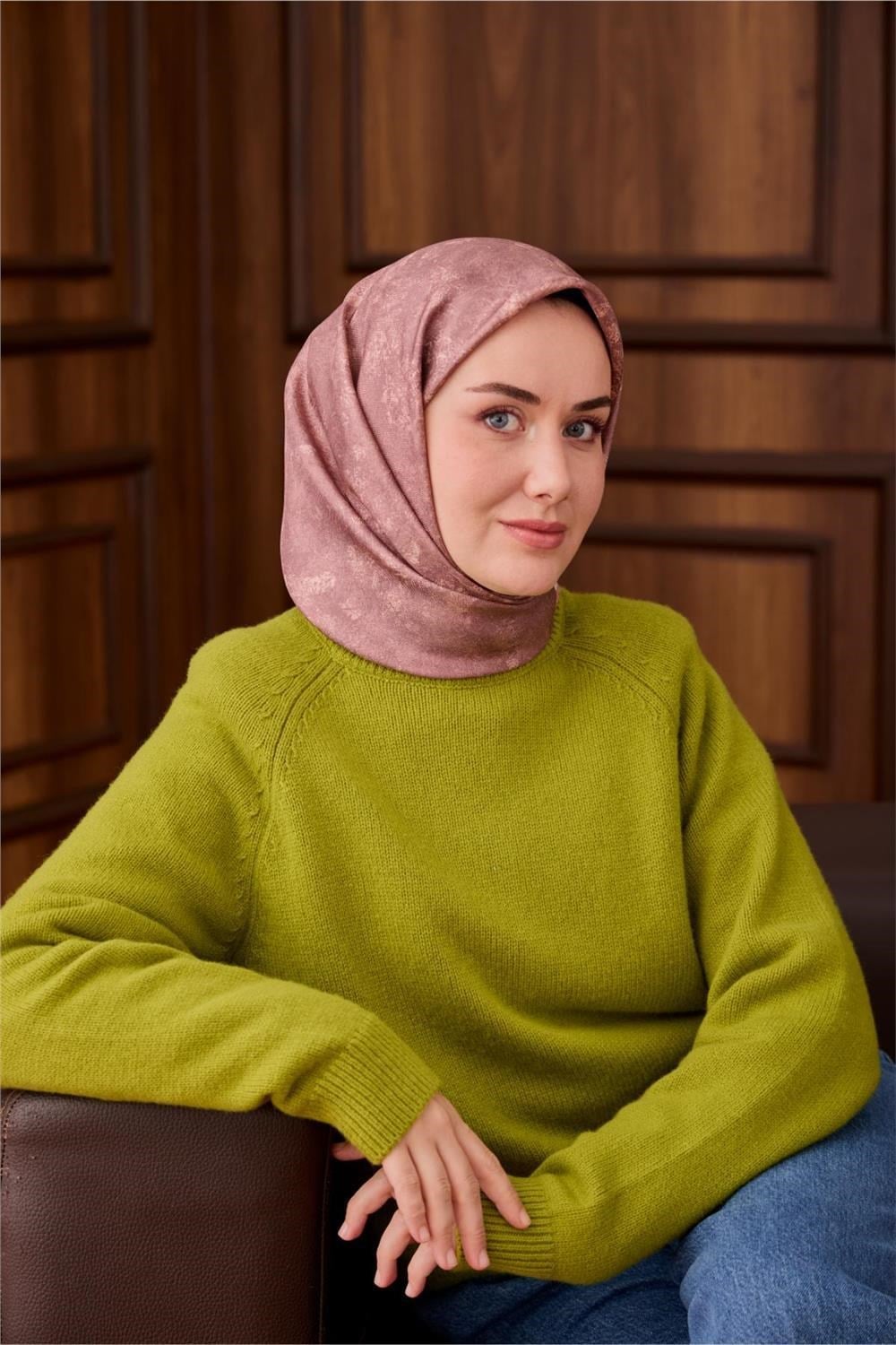 Twill İpek Eşarp Gül Kurusu–Toz Pembe Desenli Tok Duruşlu 90x90