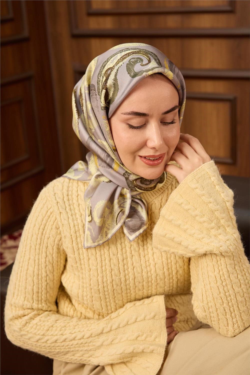 Twill İpek Eşarp Gümüş-Butter Yellow Desenli Tok Duruşlu 90x90