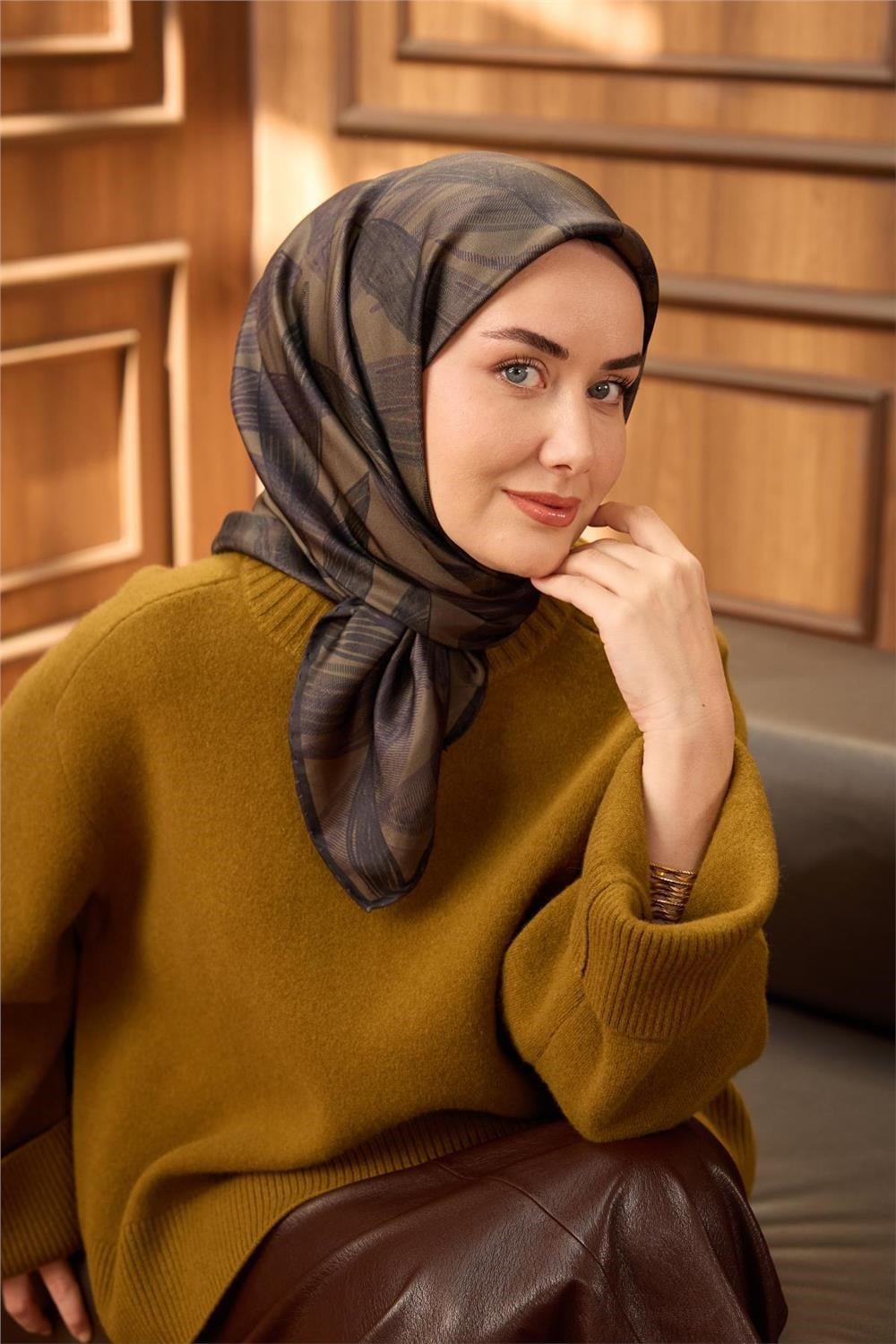 Twill İpek Eşarp Haki-Patlıcan Moru Desenli Tok Duruşlu 90x90
