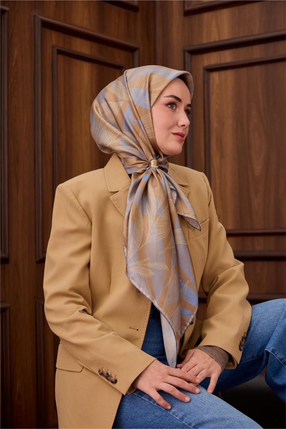 Twill İpek Eşarp İndigo-Sütlü Kahve Saman Geçişli Kaymaz Tok Duruşlu 90x90