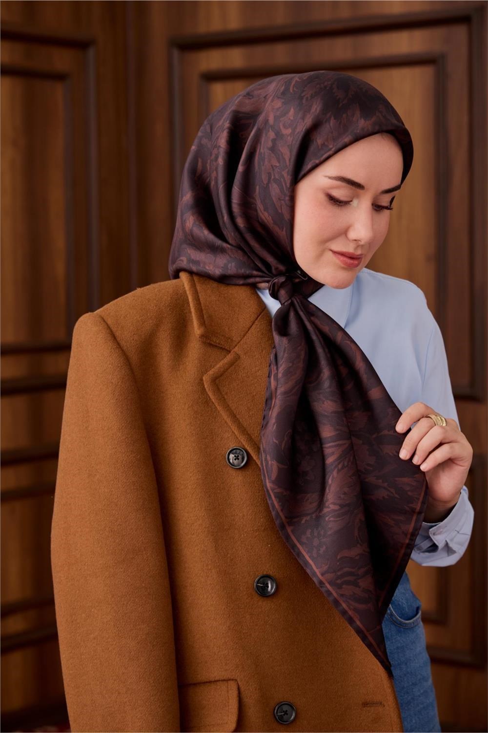 Twill İpek Eşarp Kahve-Mor Desenli Tok Duruşlu 90x90
