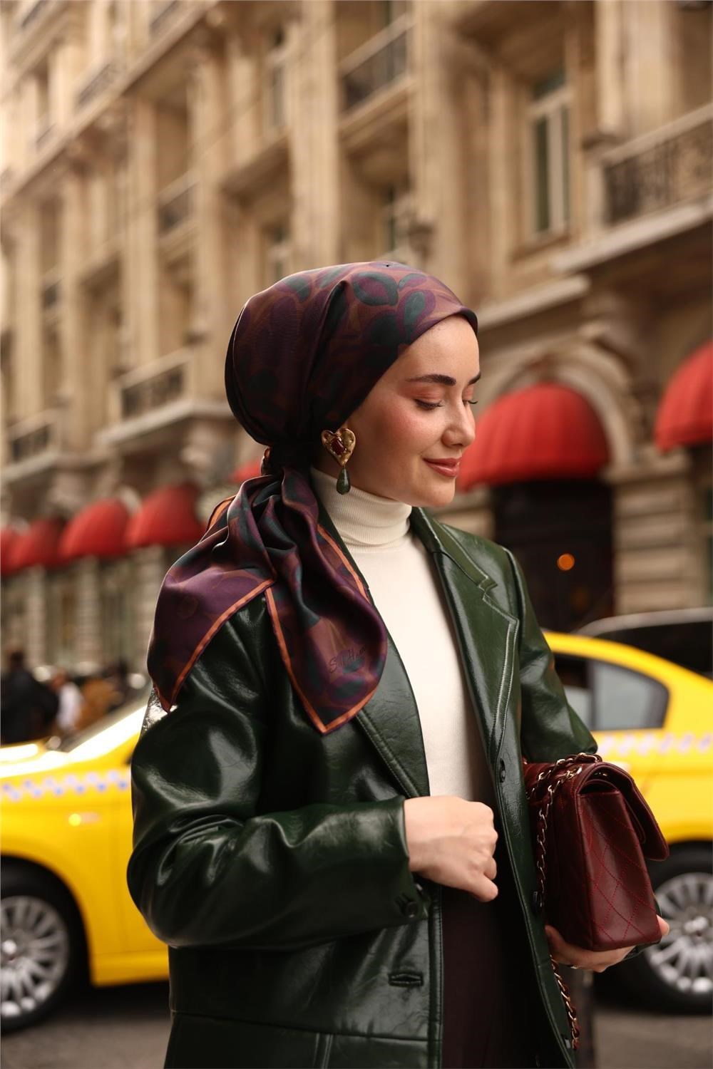 Twill İpek Eşarp Kahverengi Mor Çağla Papatya Desenli Tok Duruşlu 90x90