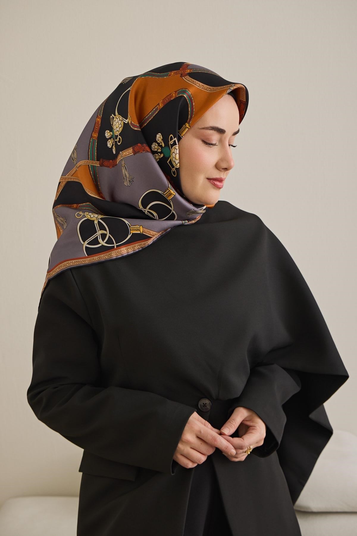 Twill İpek Eşarp Kemer Desen Füme 90x90