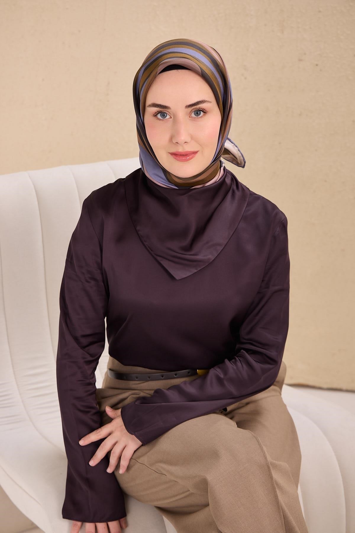 Twill İpek Eşarp Kıvrımlı Şerit Kahverengi 90x90