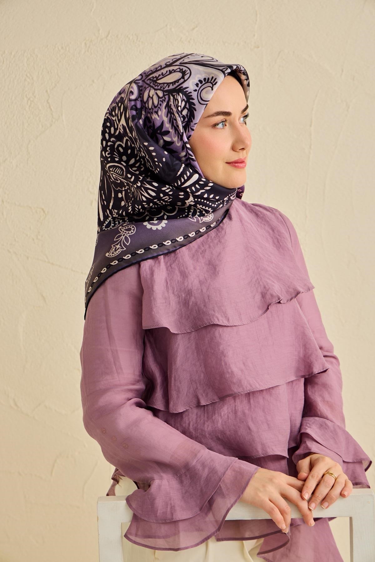 Twill İpek Eşarp Klasik Motif Eflatun 90x90
