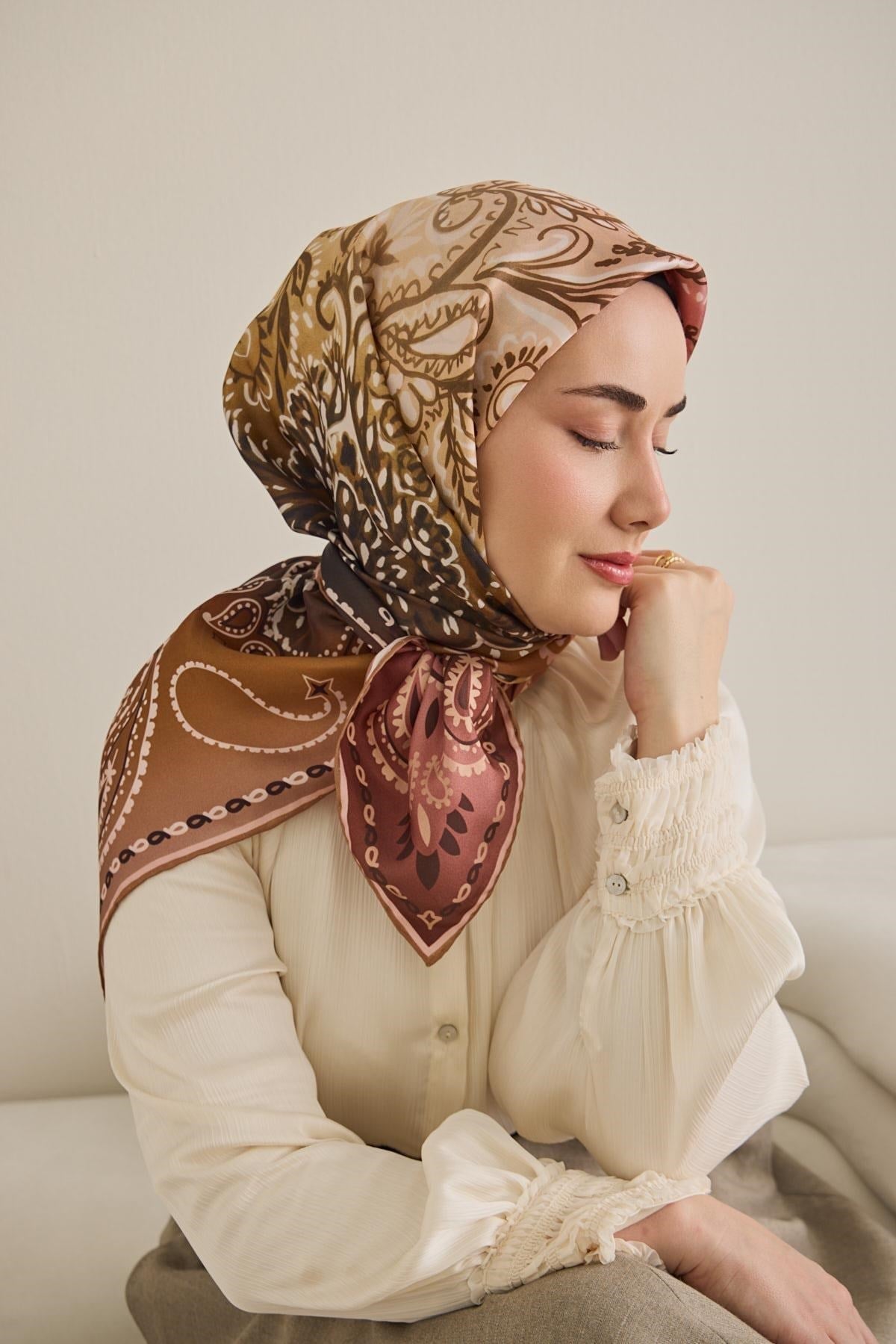 Twill İpek Eşarp Klasik Motif Rose 90x90