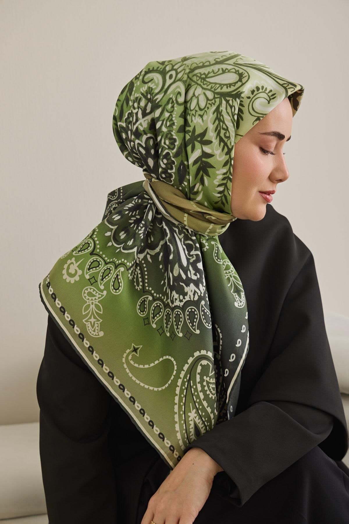Twill İpek Eşarp Klasik Motif Yeşil 90x90