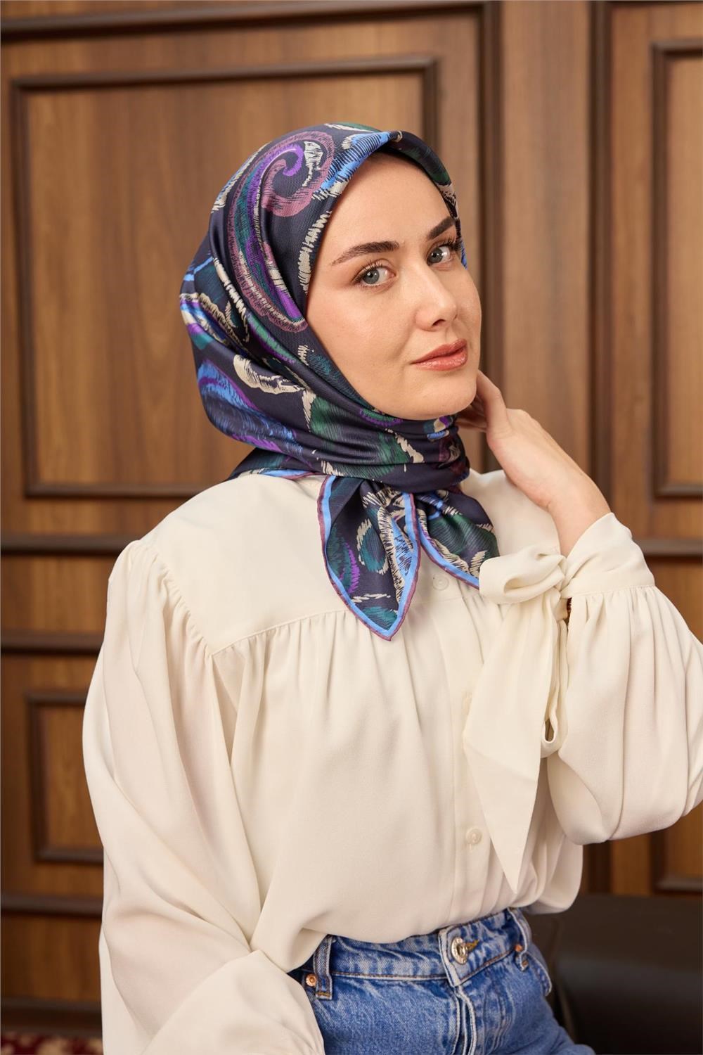 Twill İpek Eşarp Koyu Lacivert-Gök Mavi Desenli Tok Duruşlu 90x90