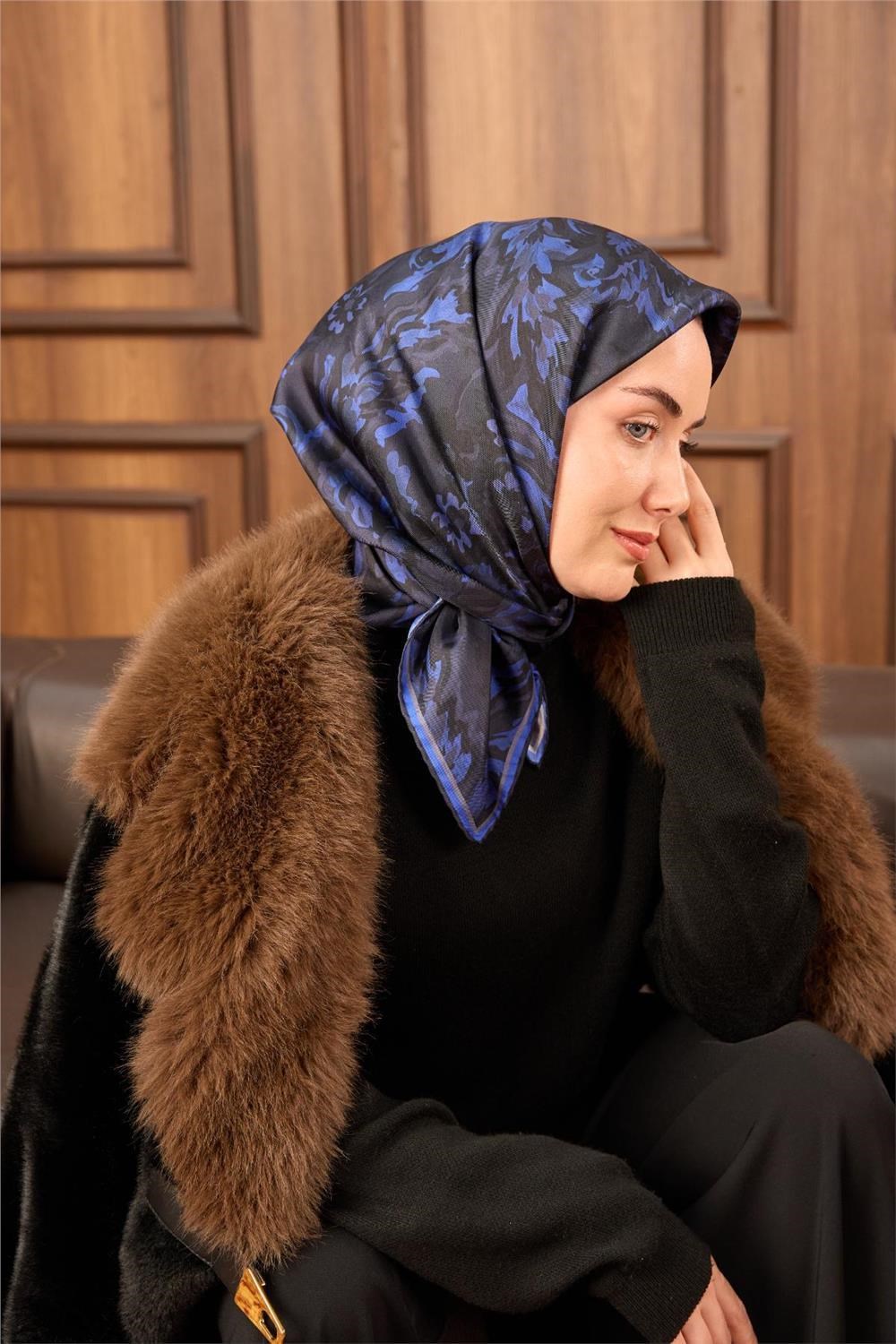 Twill İpek Eşarp Koyu Lacivert-Saks Desenli Tok Duruşlu 90x90