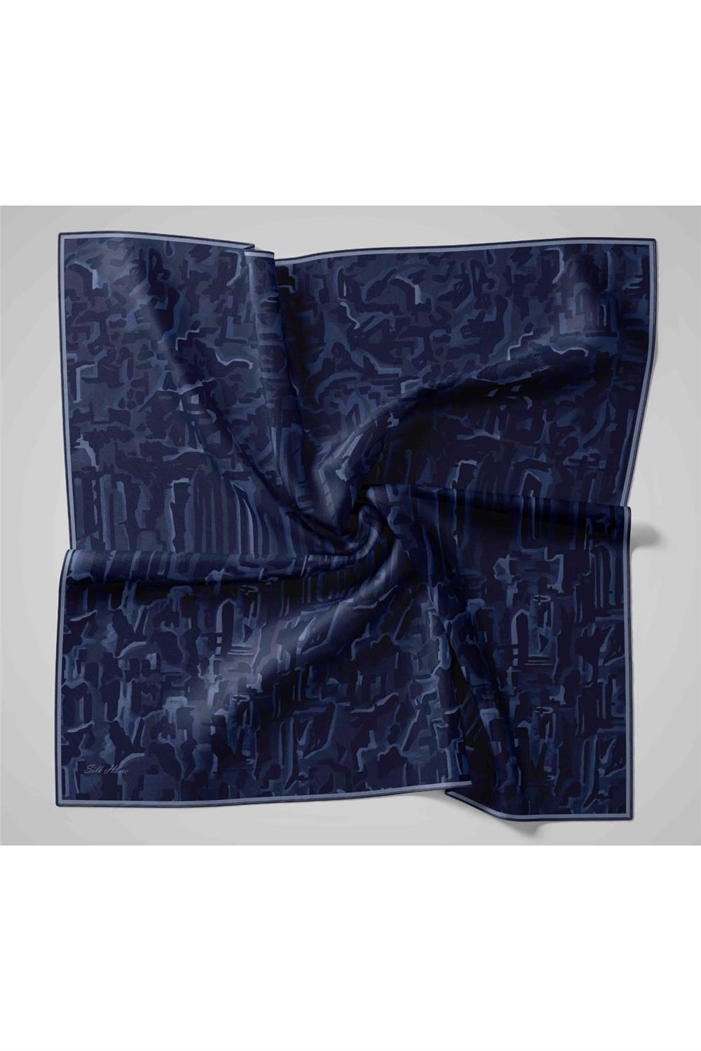 Twill İpek Eşarp Koyu Lacivert–Pastel Mavi Desenli Tok Duruşlu 90x90