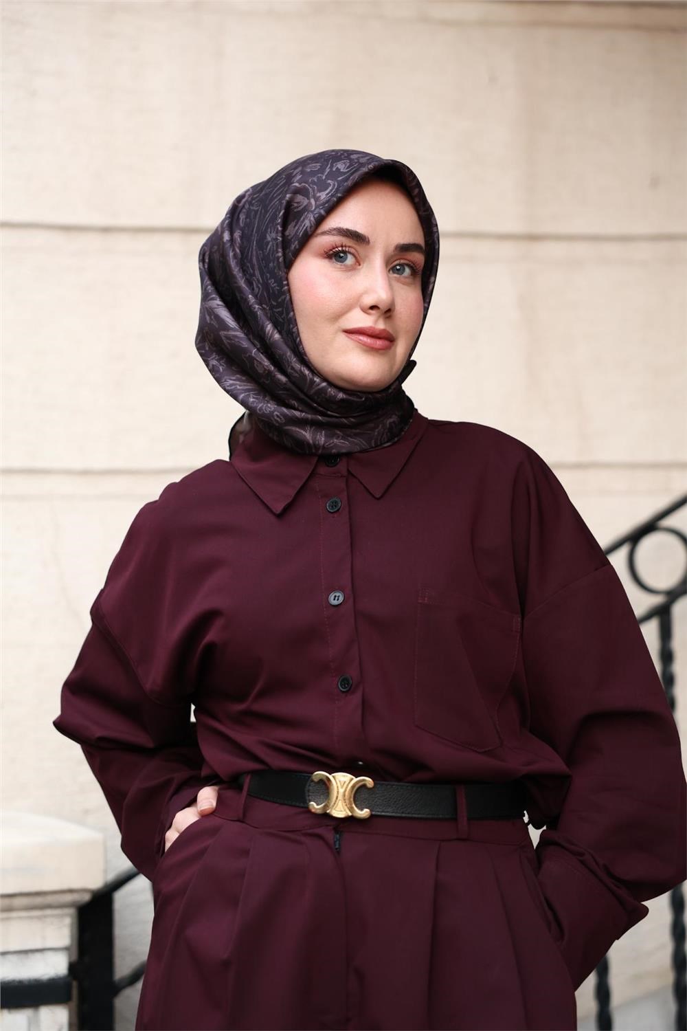 Twill İpek Eşarp Koyu Mor Çiçek Desenli Tok Duruşlu 90x90