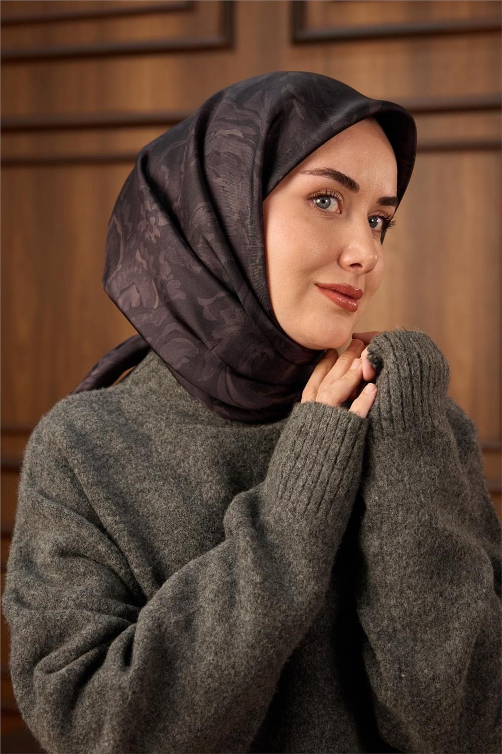 Twill İpek Eşarp Koyu Mor Desenli Tok Duruşlu 90x90