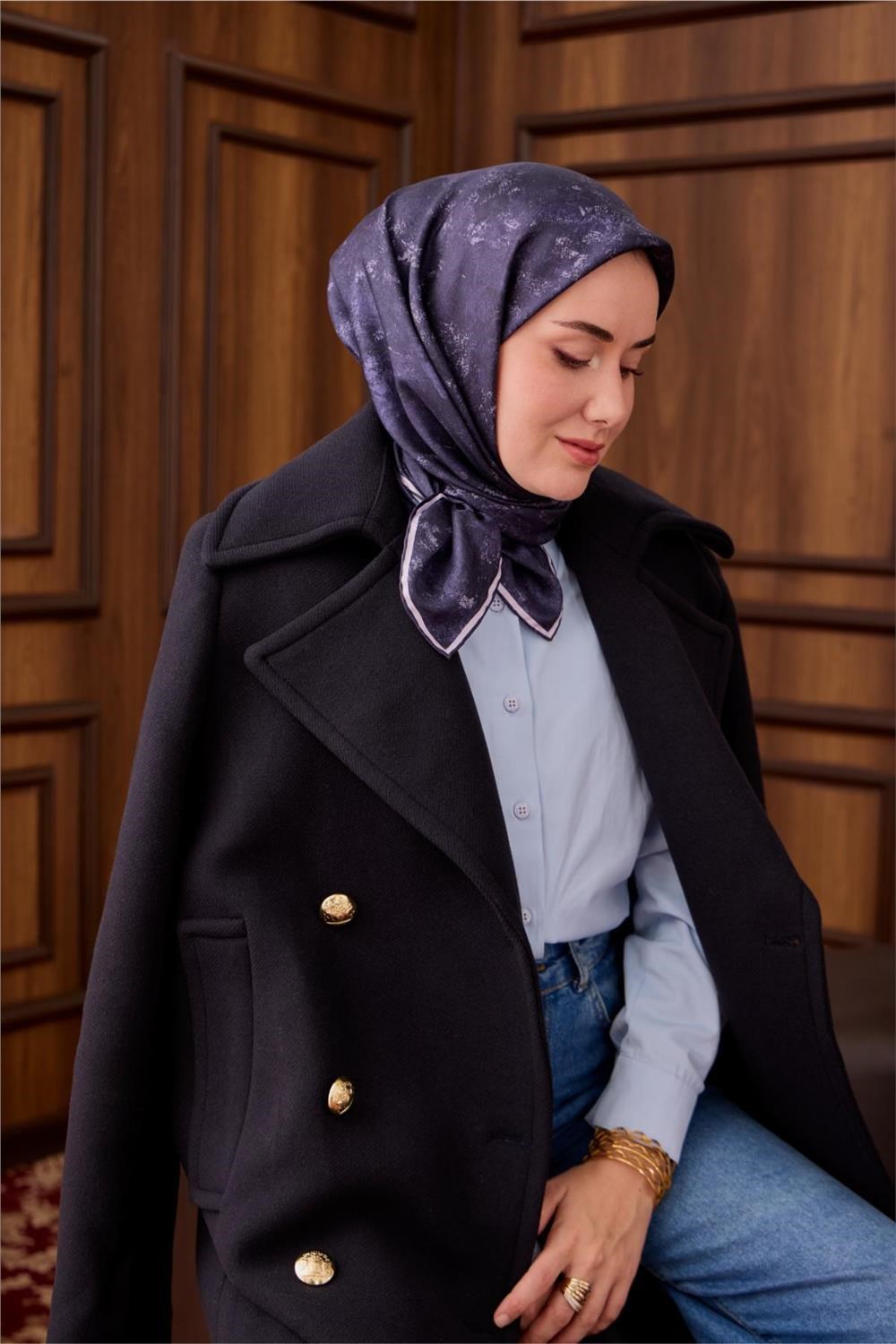 Twill İpek Eşarp Koyu Mor–Toz Pembe Desenli Tok Duruşlu 90x90