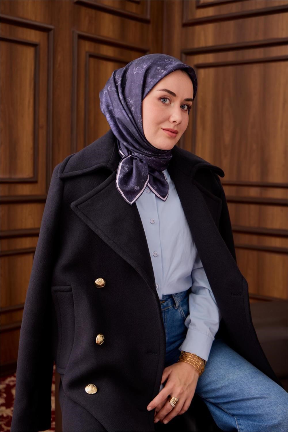 Twill İpek Eşarp Koyu Mor–Toz Pembe Desenli Tok Duruşlu 90x90
