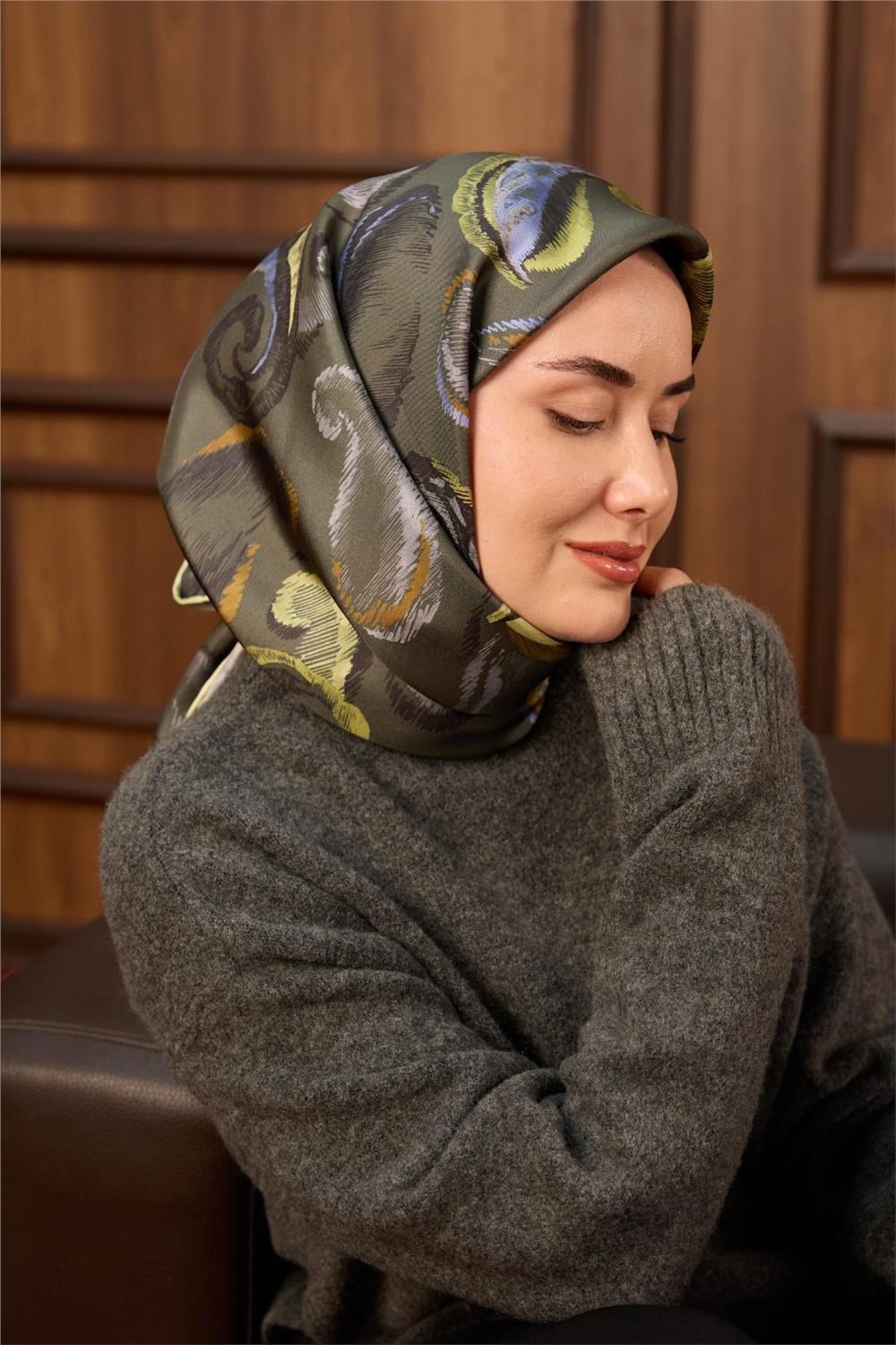 Twill İpek Eşarp Koyu Yeşil-Asit Desenli Tok Duruşlu 90x90