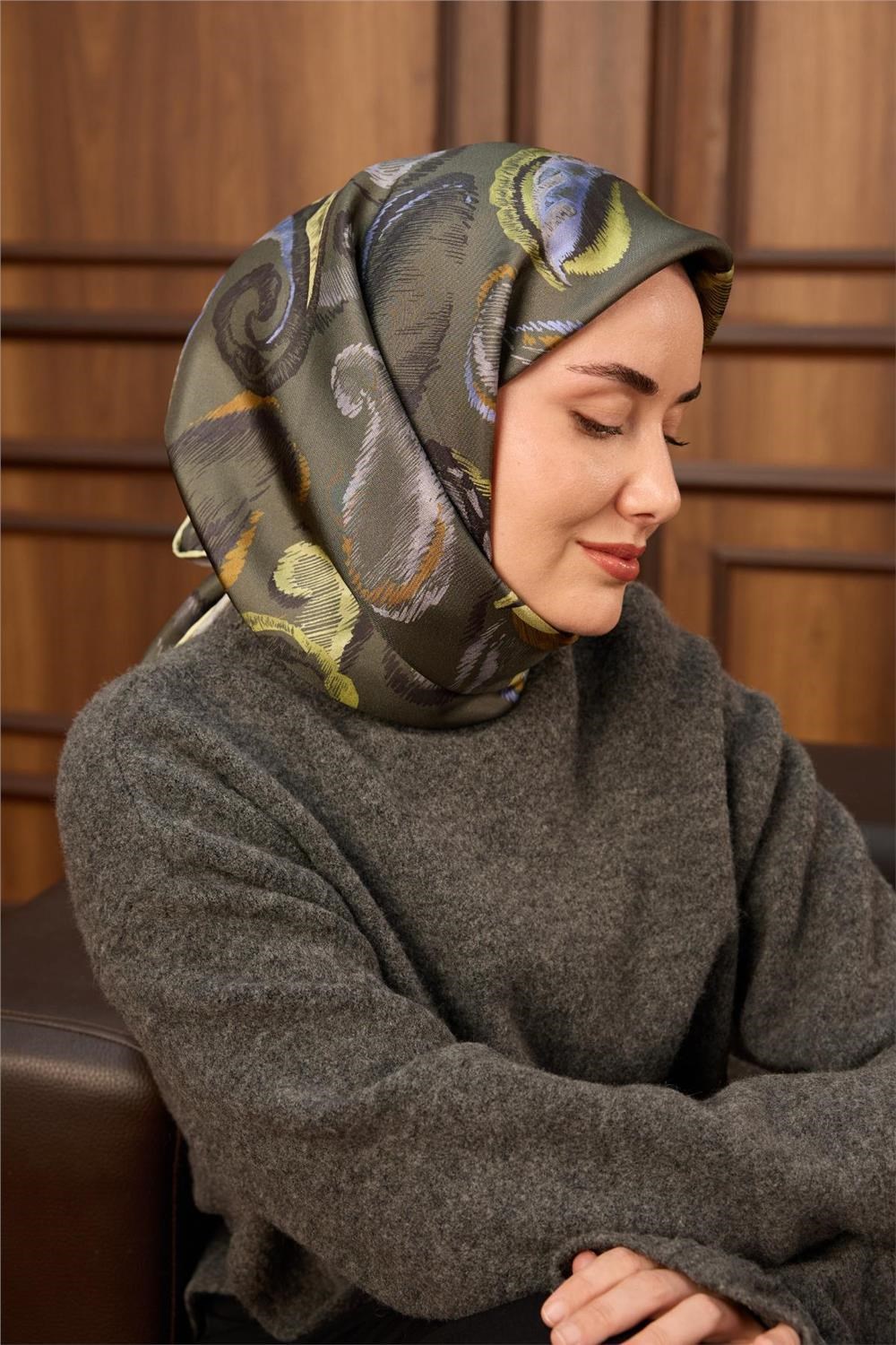 Twill İpek Eşarp Koyu Yeşil-Asit Desenli Tok Duruşlu 90x90