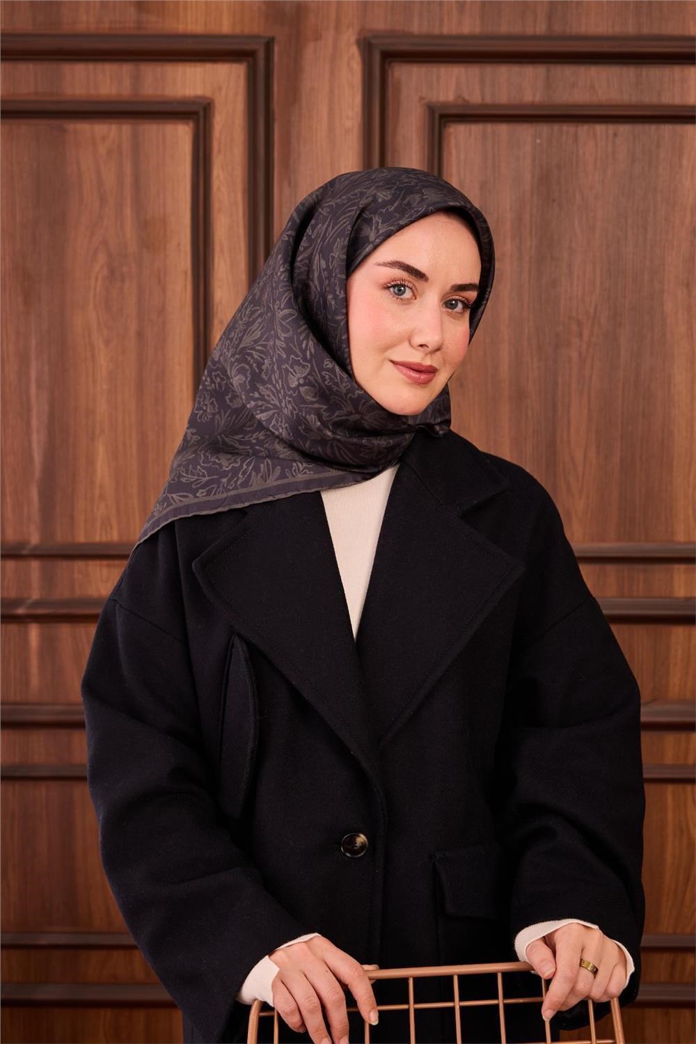 Twill İpek Eşarp Koyu Yeşil Çiçek Desenli Tok Duruşlu Kaymaz 90x90