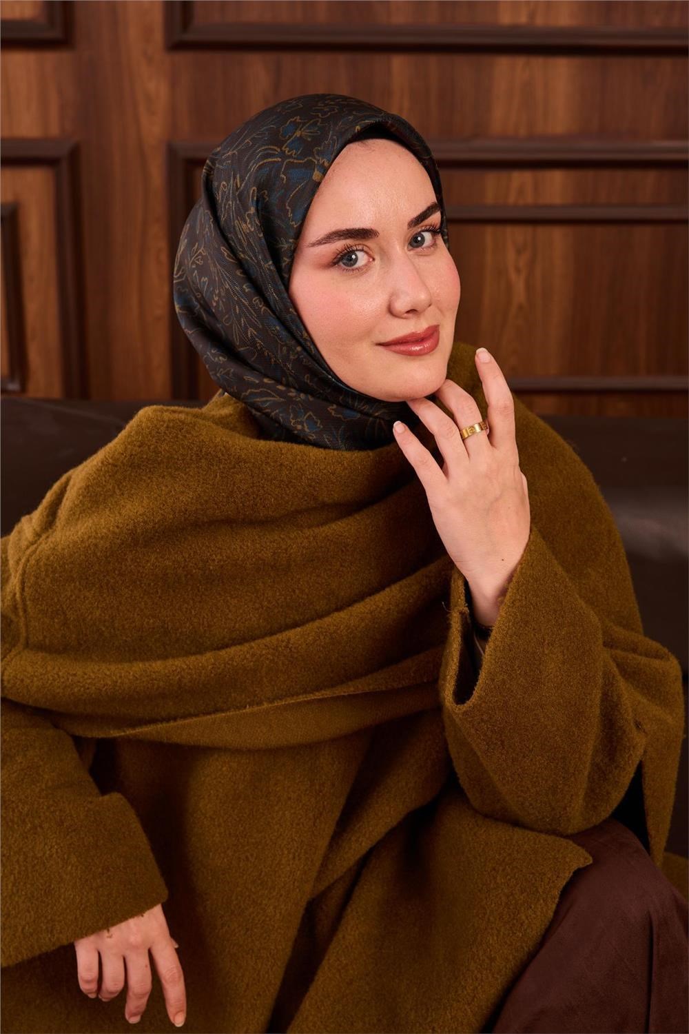 Twill İpek Eşarp Koyu Yeşil-Olive Çiçek Desenli Tok Duruşlu Kaymaz 90x90