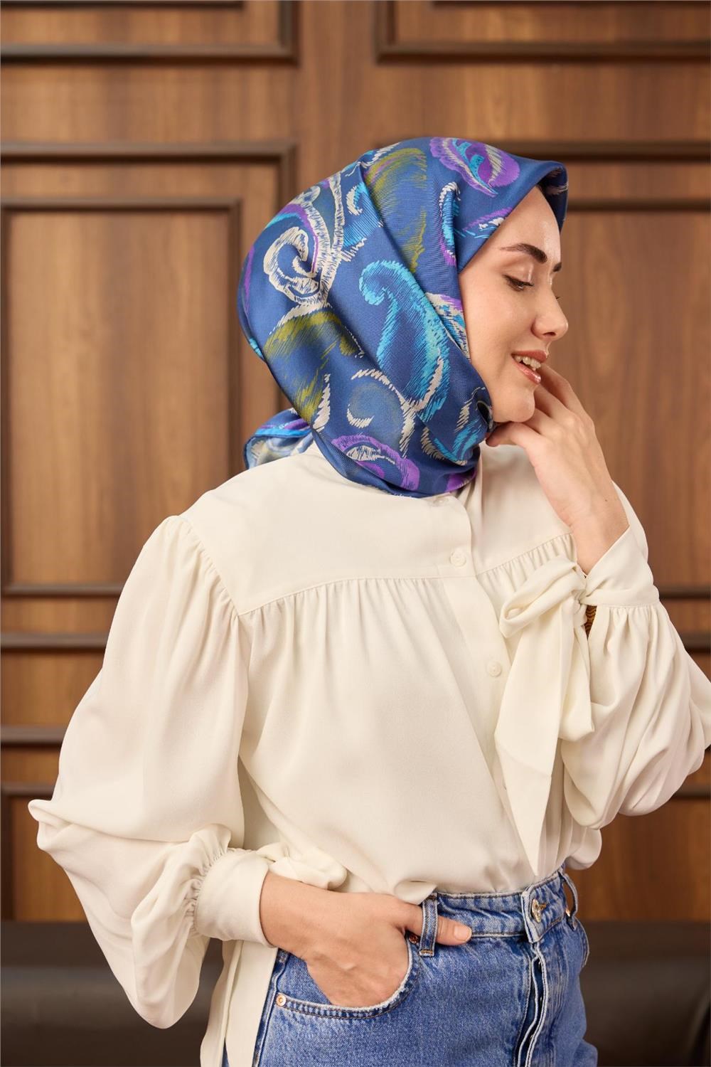 Twill İpek Eşarp Mavi-Gök Mavi Desenli Tok Duruşlu 90x90