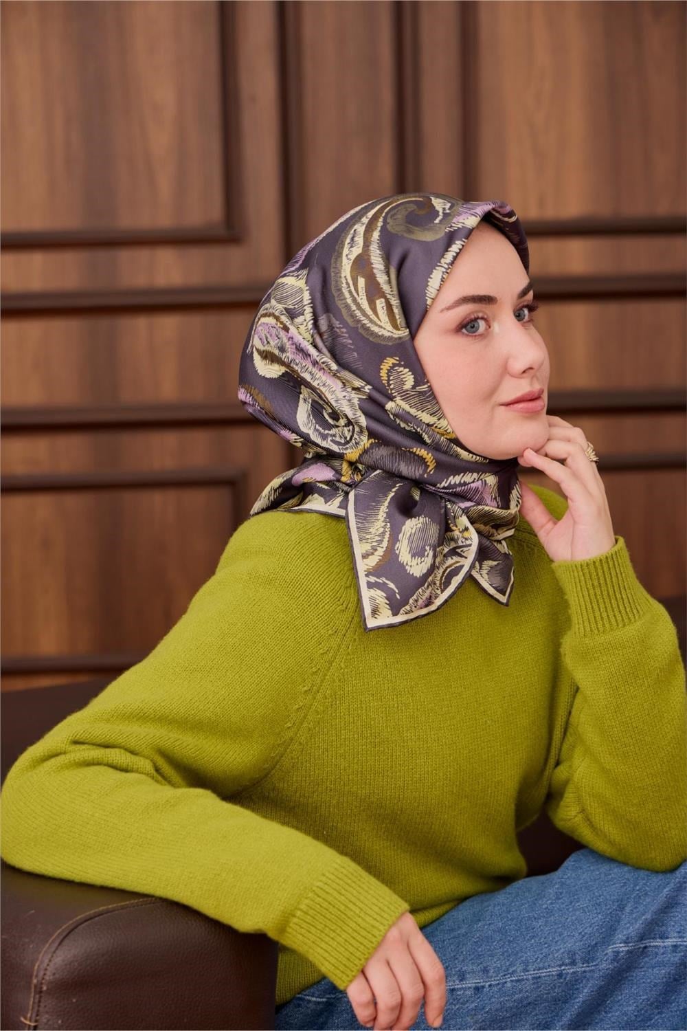 Twill İpek Eşarp Mavi Gri-Butter Yellow Desenli Tok Duruşlu 90x90
