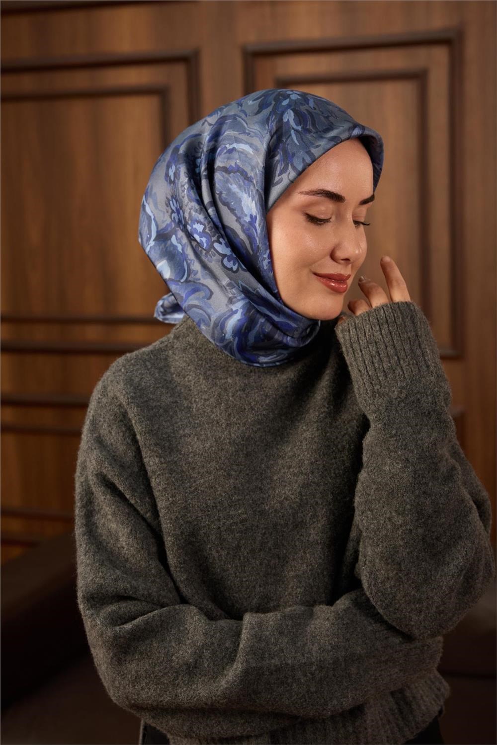 Twill İpek Eşarp Metalik Gri-İndigo Desenli Tok Duruşlu 90x90