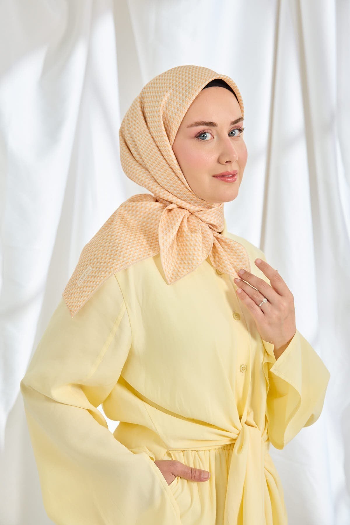 Twill İpek Eşarp Micro Kare Sarı