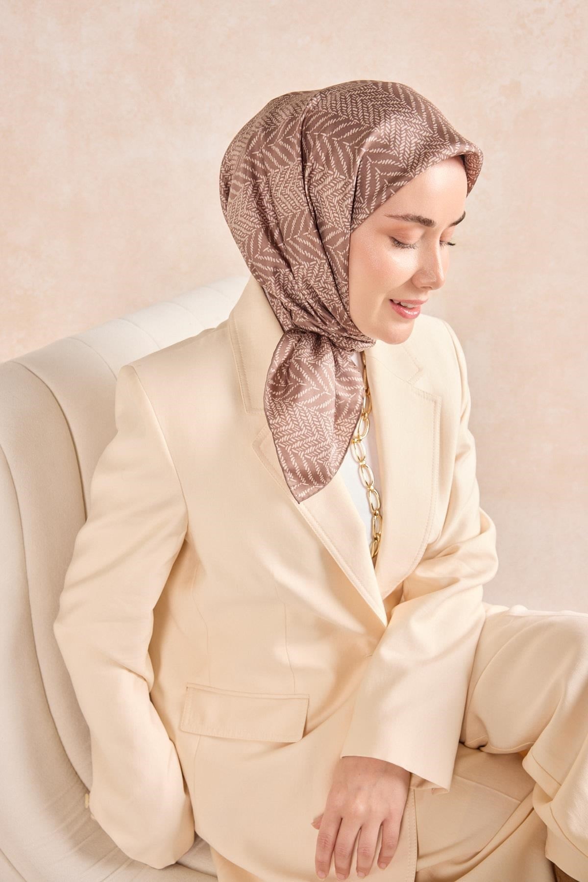 Twill İpek Eşarp Minimal Desen Kahverengi 90x90