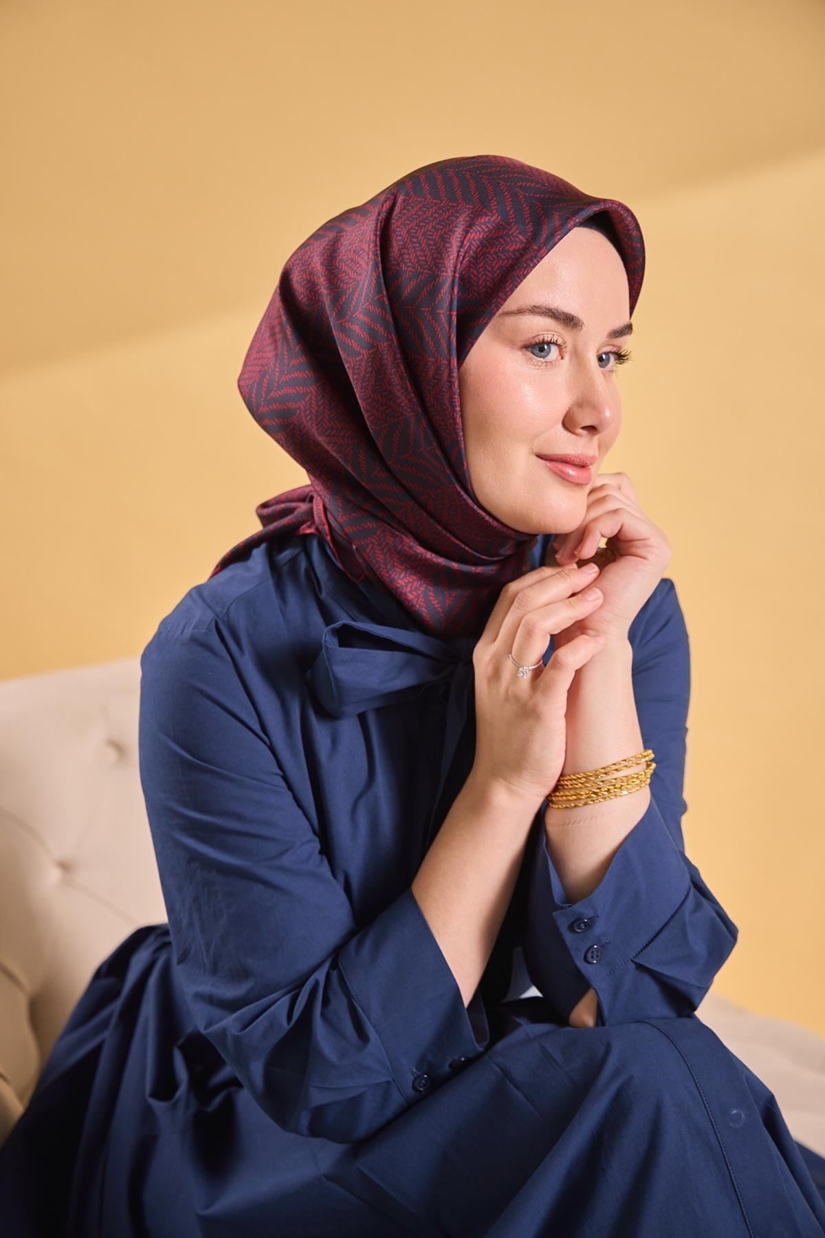 Twill İpek Eşarp Minimal Desen Siyah 90x90