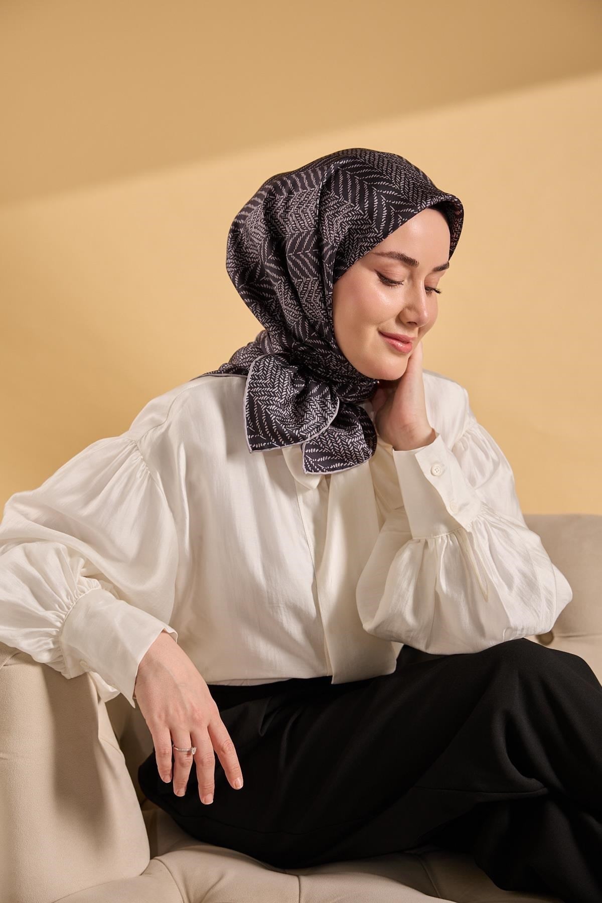 Twill İpek Eşarp Minimal Desen Siyah Gri 90x90