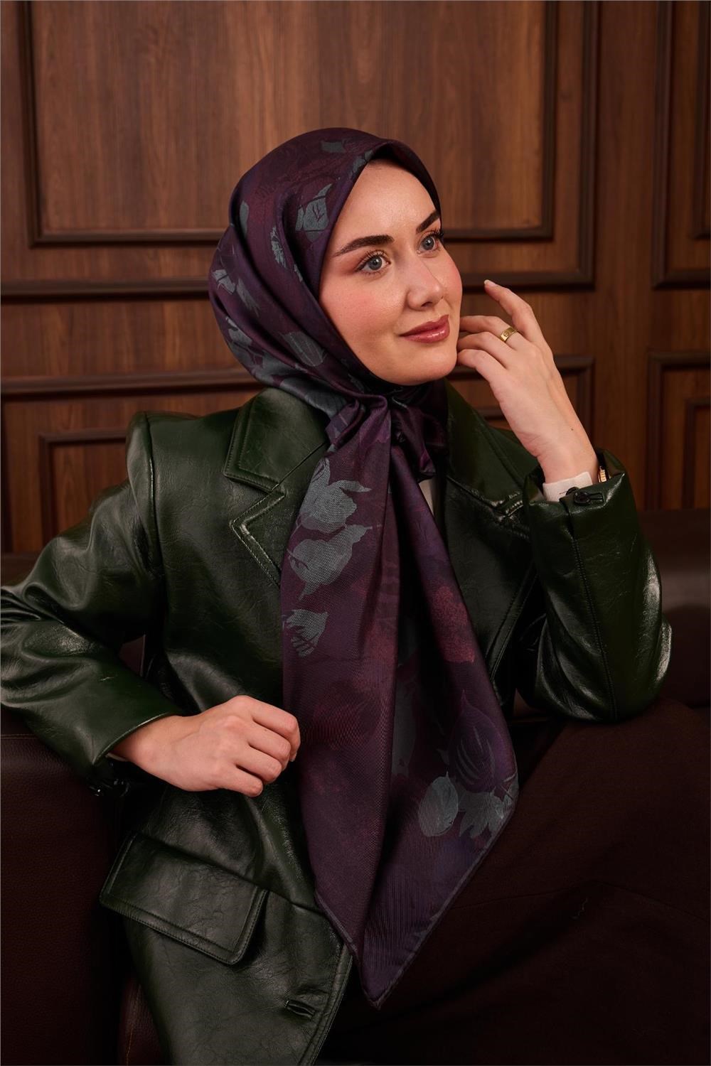 Twill İpek Eşarp Mor-Çağla Yeşili Çiçek Desenli Kaymaz Tok Duruşlu 90x90