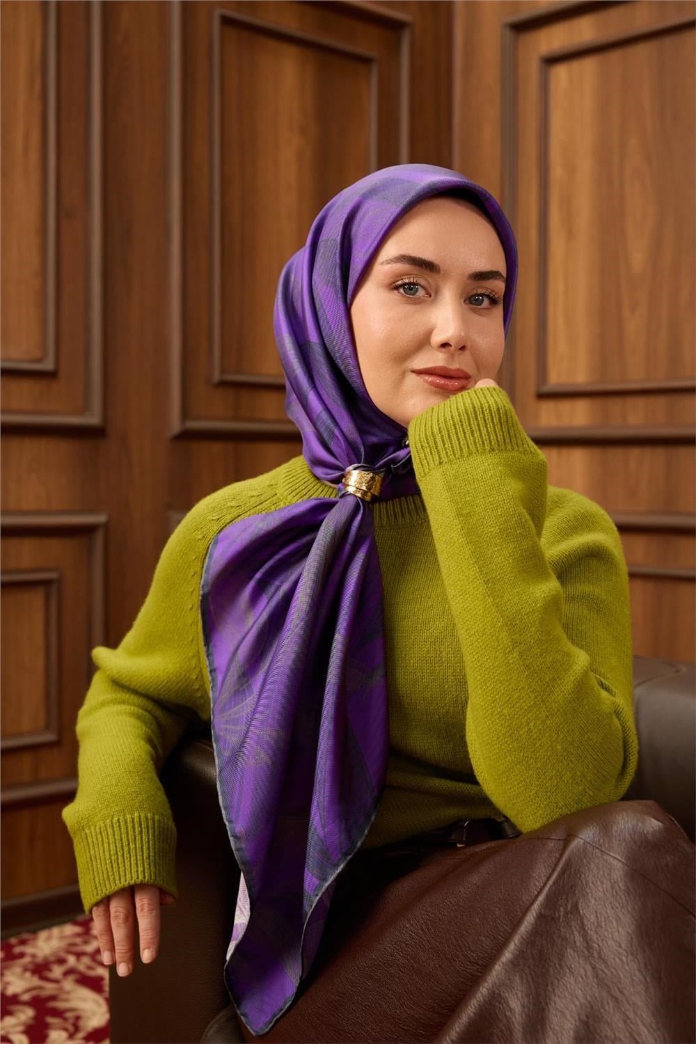 Twill İpek Eşarp Mor-Füme Gri Geçişli Kaymaz Tok Duruşlu 90x90