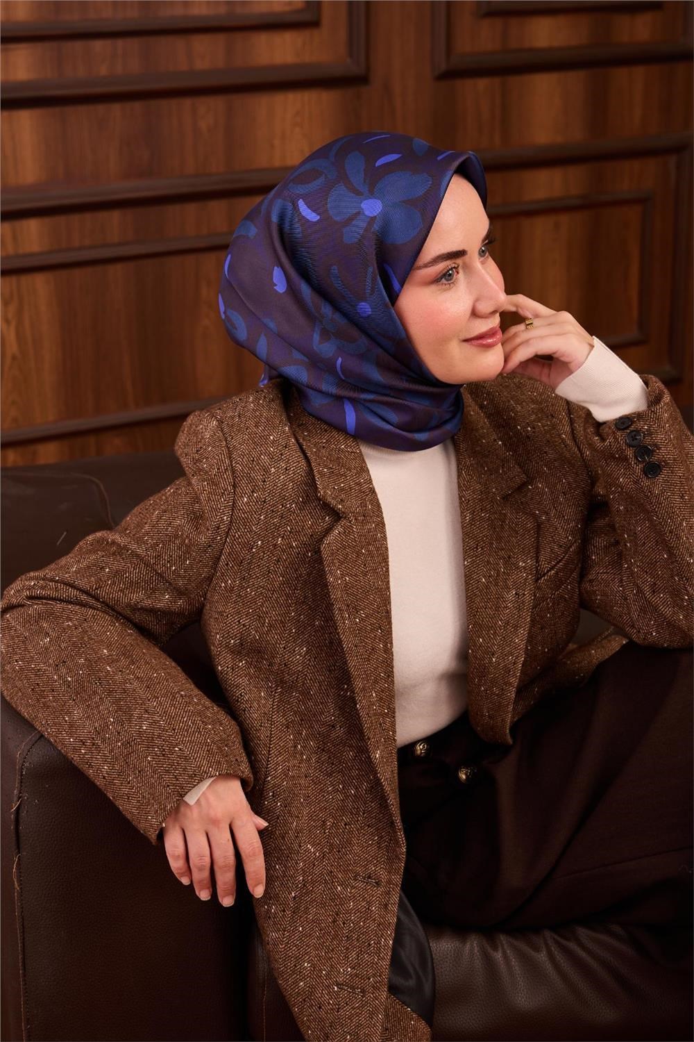 Twill İpek Eşarp Mor Saks Acı Kahve Papatya Desenli Tok Duruşlu 90x90