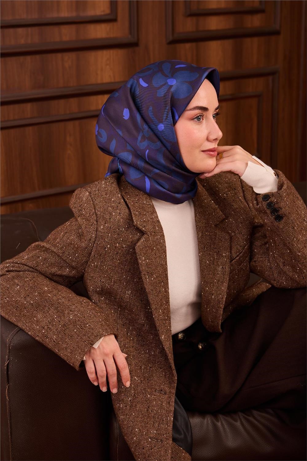 Twill İpek Eşarp Mor Saks Acı Kahve Papatya Desenli Tok Duruşlu 90x90