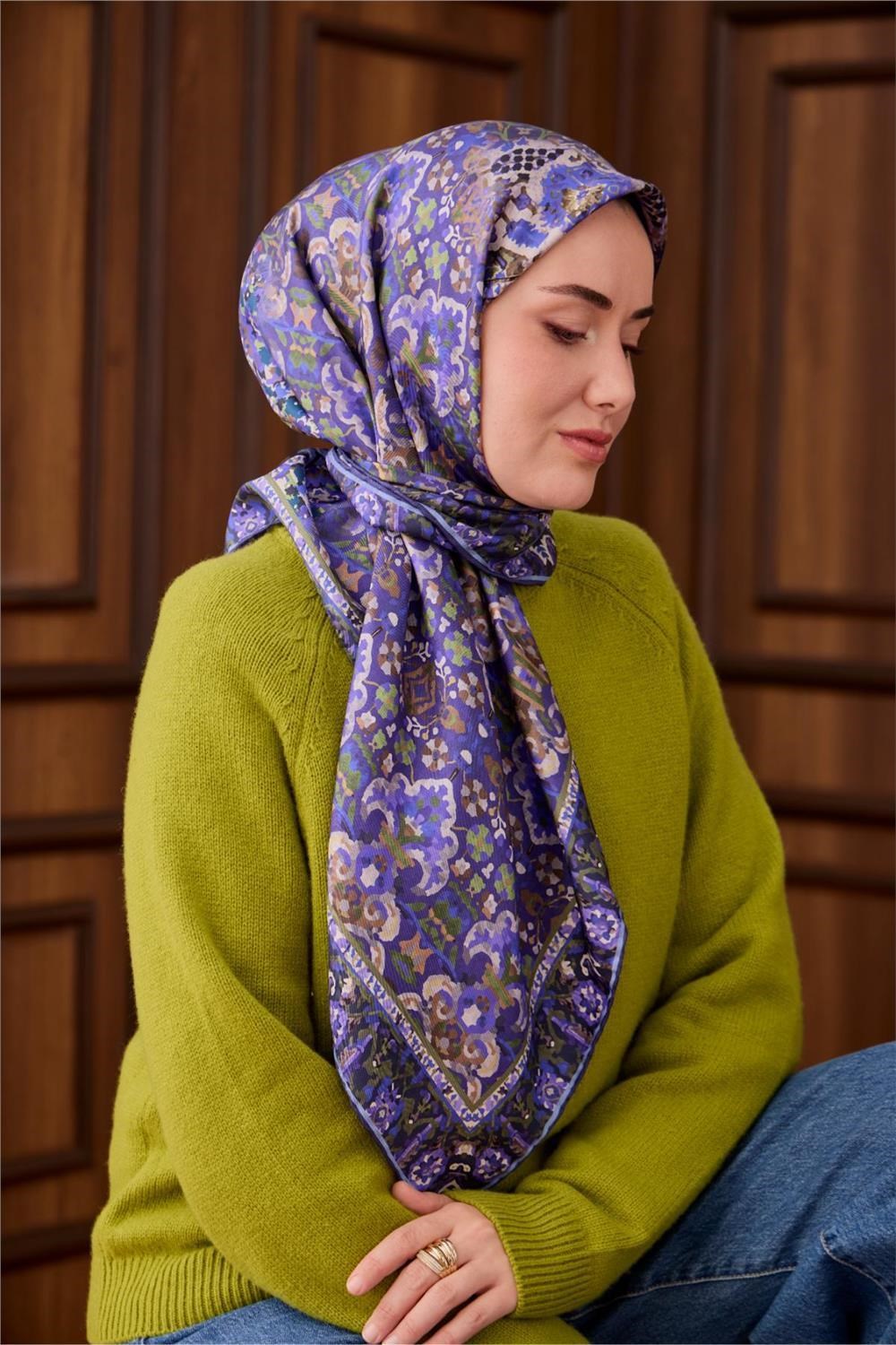 Twill İpek Eşarp Mor–Bebe Mavi Desenli Tok Duruşlu Kaymaz 90x90