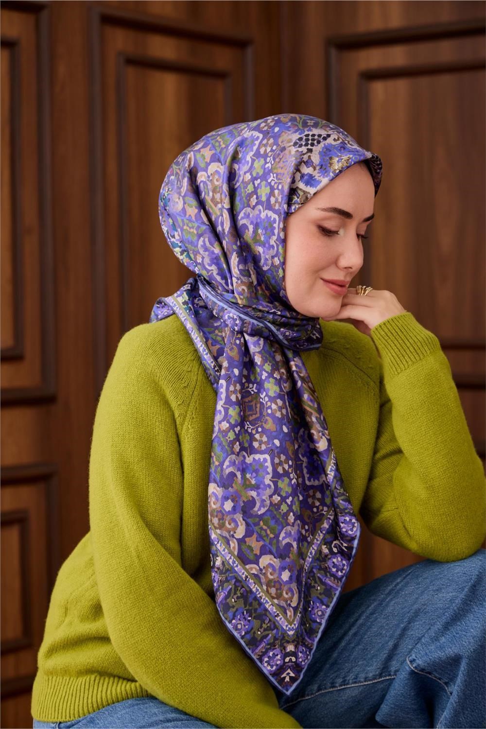 Twill İpek Eşarp Mor–Bebe Mavi Desenli Tok Duruşlu Kaymaz 90x90