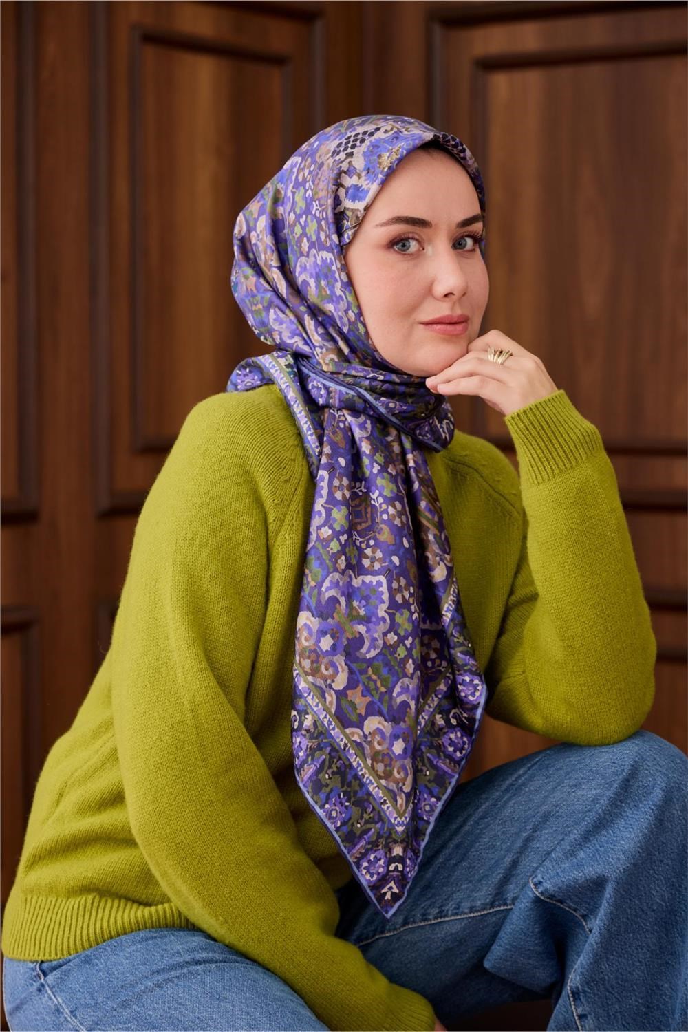 Twill İpek Eşarp Mor–Bebe Mavi Desenli Tok Duruşlu Kaymaz 90x90