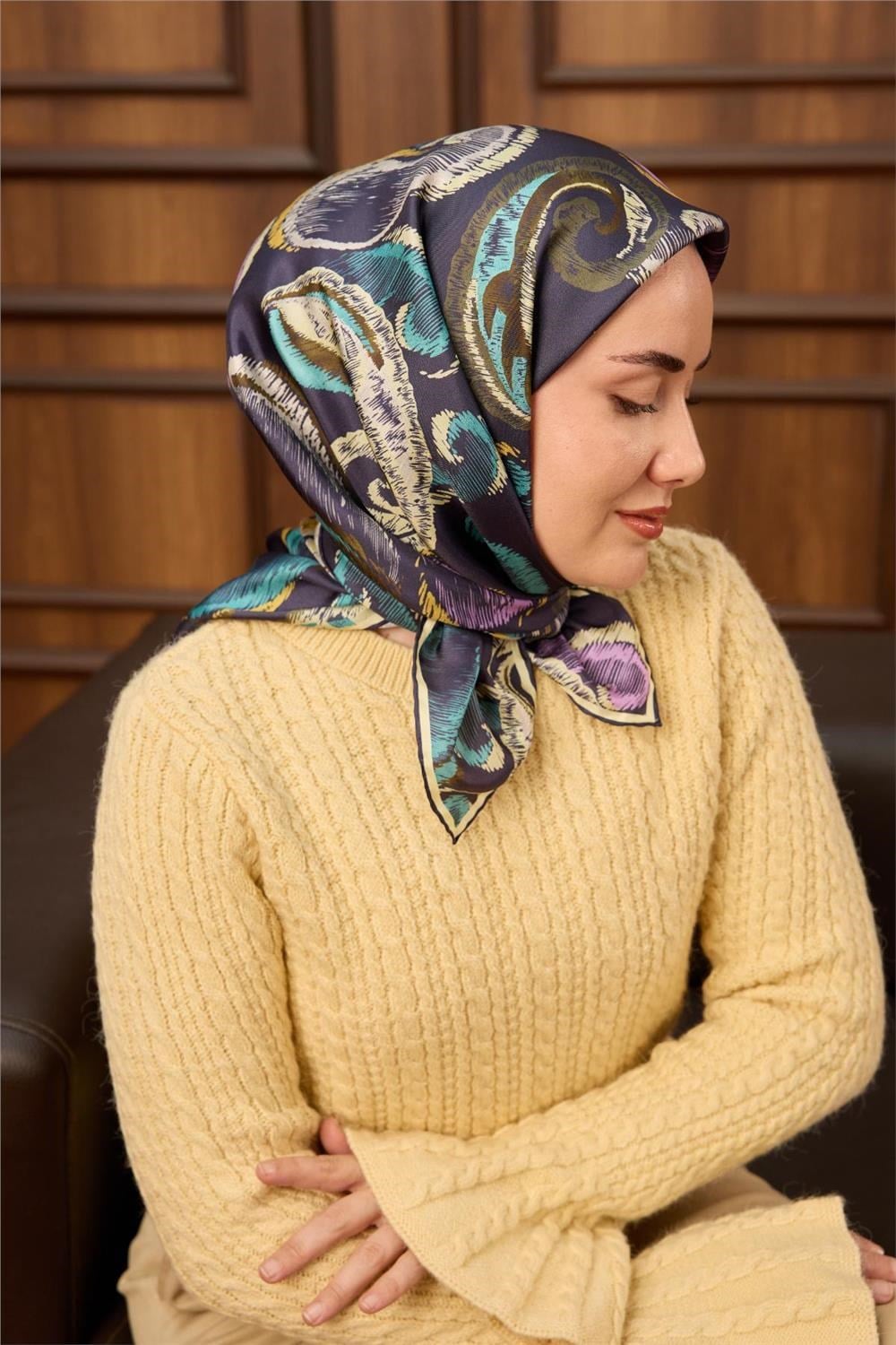 Twill İpek Eşarp Morcivert-Butter Desenli Tok Duruşlu 90x90