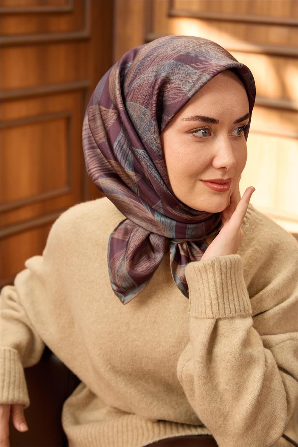 Twill İpek Eşarp Mürdüm-Karolina Mavisi Vizon Geçişli Kaymaz Tok Duruşlu 90x90