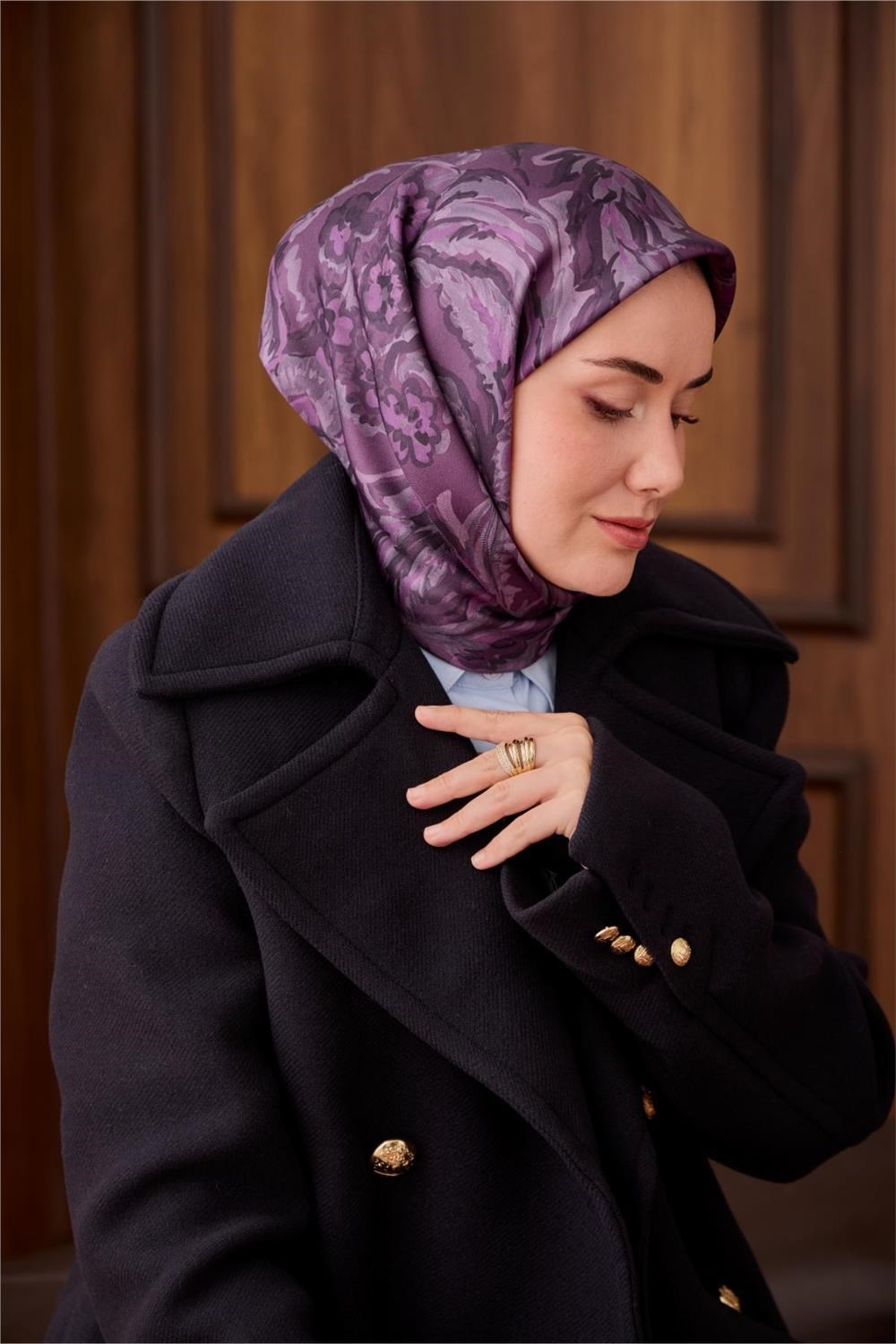 Twill İpek Eşarp Mürdüm-Pudra Desenli Tok Duruşlu 90x90