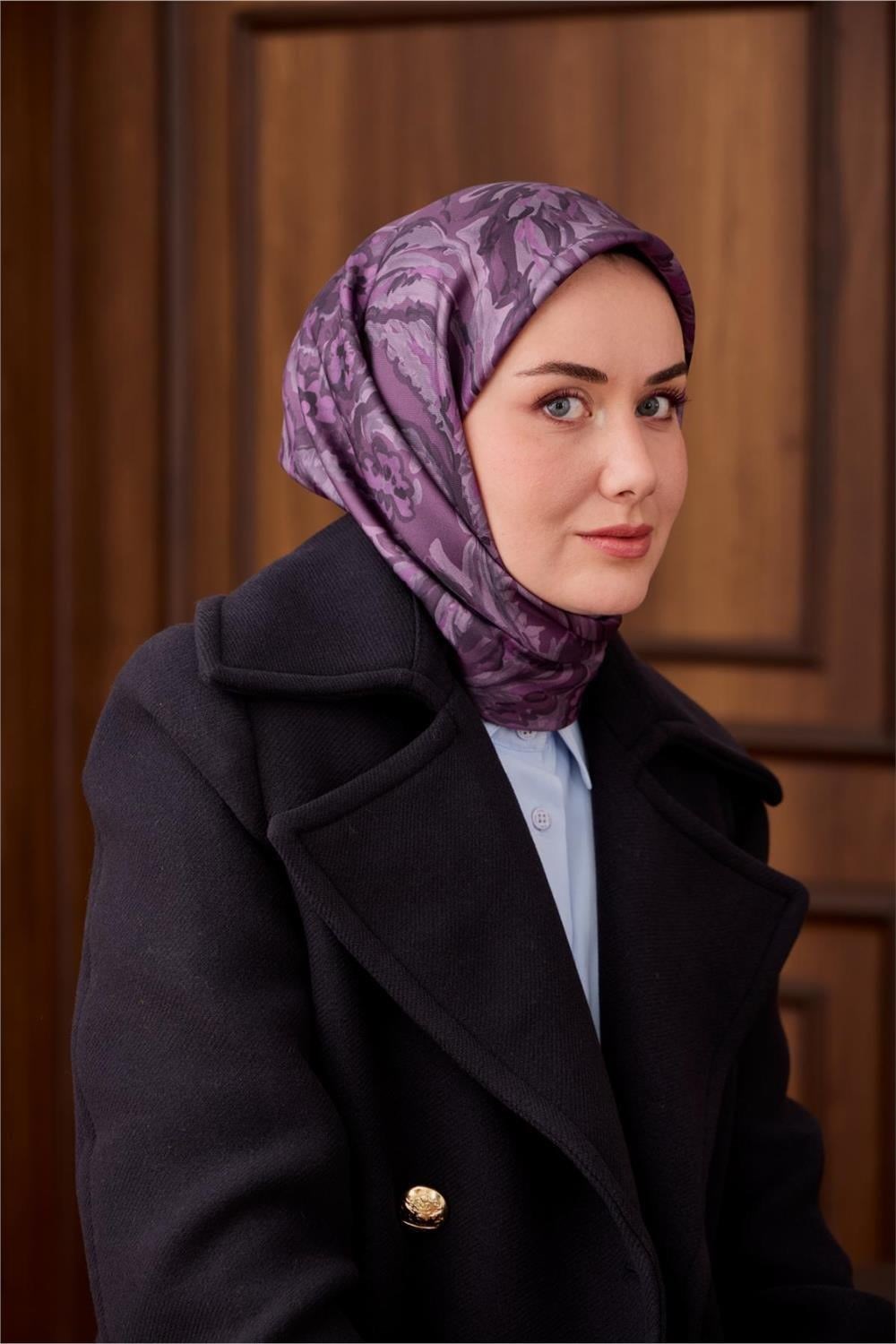 Twill İpek Eşarp Mürdüm-Pudra Desenli Tok Duruşlu 90x90