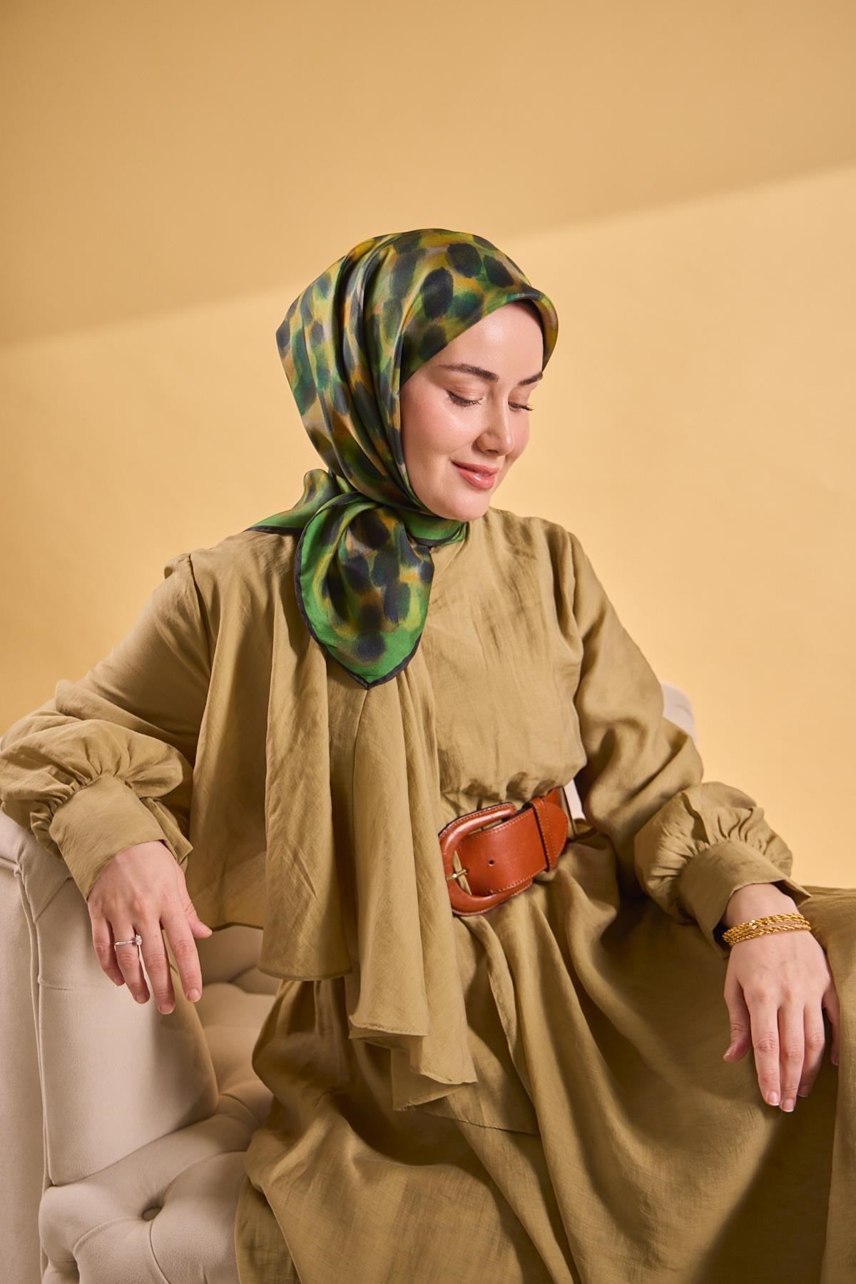 Twill İpek Eşarp Noiré Yeşil 90x90
