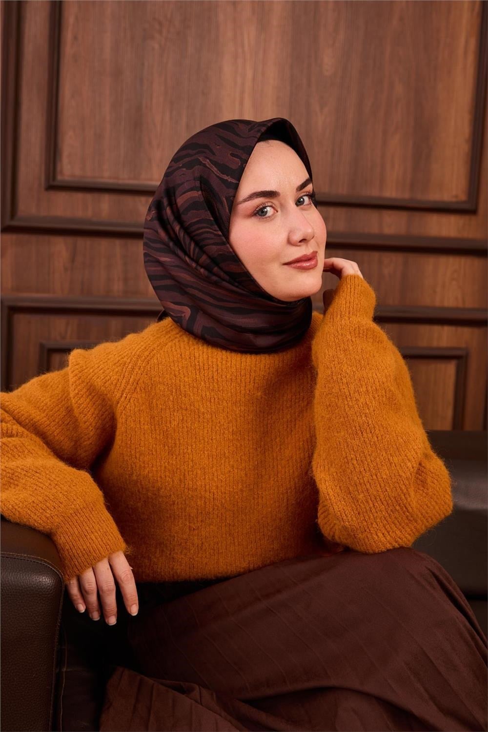 Twill İpek Eşarp Pastel Mor Taba Geometrik Desenli Tok Duruşlu 90x90