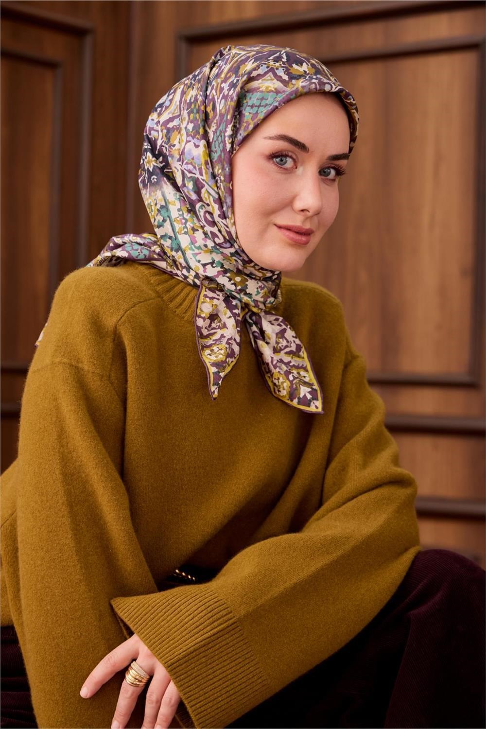 Twill İpek Eşarp Patina-Yağ Yeşili Desenli Tok Duruşlu 90x90